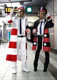 Cosplay-Cover: Her / Kudari [Subway Master B/W]