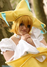 Cosplay-Cover: Jirachi