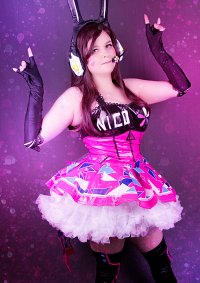 Cosplay-Cover: Hana 'D.Va' Song [LoveLive! Cyber Crossover]