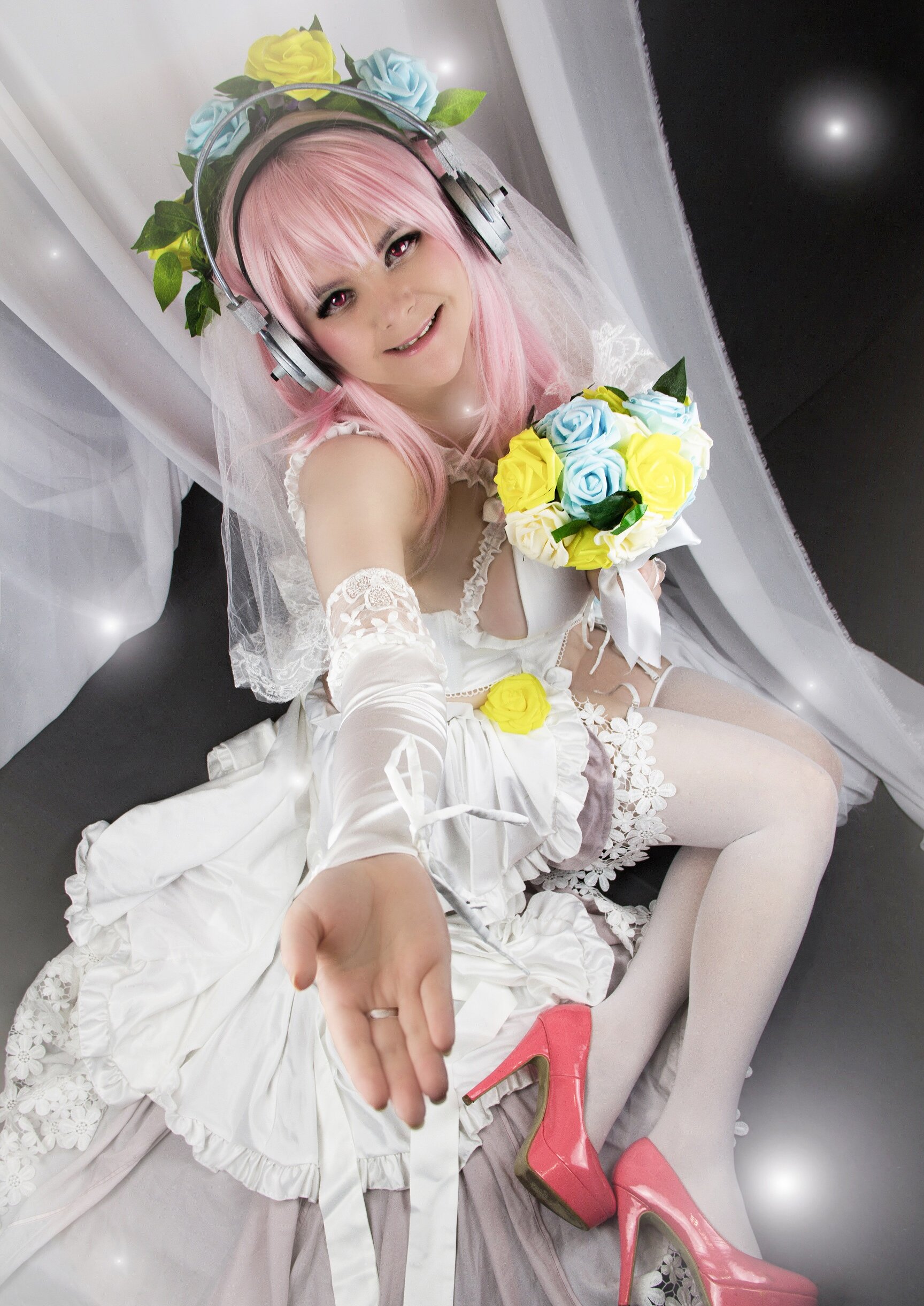 Cosplay-Cover: Super Sonico [Wedding]