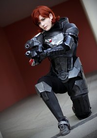 Cosplay-Cover: Commander Shepard