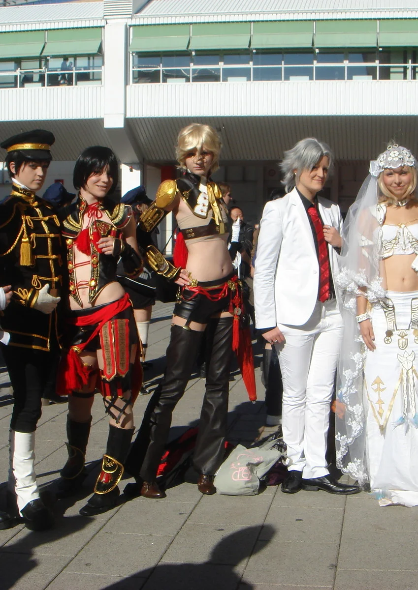 Cosplay-Cover: Unangelegte Kostüme