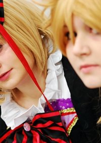 Cosplay-Cover: Kagamine Rin ♔ Sandplay Singing of the Dragon