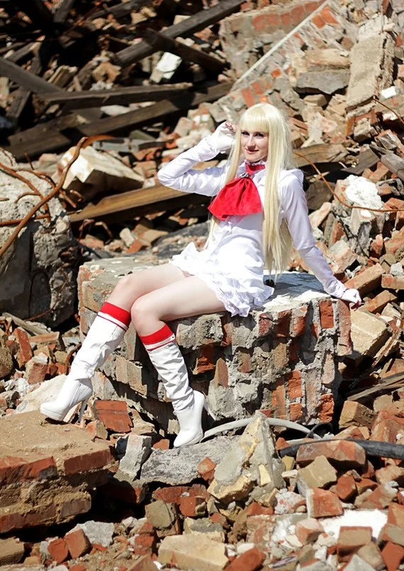 Cosplay-Cover: Emilie de (Lili) Rochefort