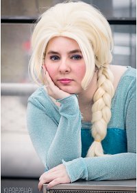 Cosplay-Cover: Königin Elsa von Arendelle