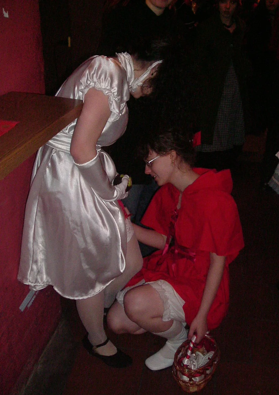 Cosplay-Cover: Rotkäppchen