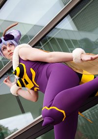 Cosplay-Cover: Queen Bee