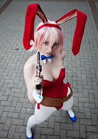 Cosplay-Cover: Haruko Haruhara (Bunnysuit)