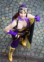 Cosplay-Cover: Batgirl (DC Bombshells by Ant Lucia)