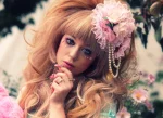 Cosplay-Cover: Mint Lady Rose behind the thorns