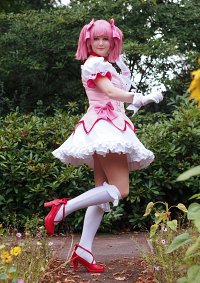 Cosplay-Cover: Madoka Kaname [Puella]