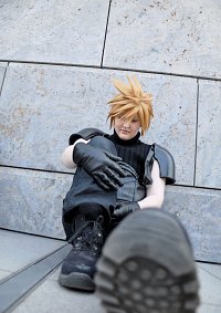Cosplay-Cover: Cloud (Crisis Core Ending)