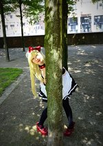 Cosplay-Cover: Maid (Red)