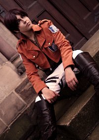 Cosplay-Cover: Eren Jäger