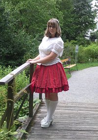 Cosplay-Cover: Weiß-Rote Classic Lolita