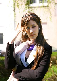 Cosplay-Cover: Mia Fey