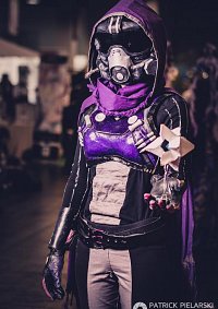 Cosplay-Cover: Destiny Hunter