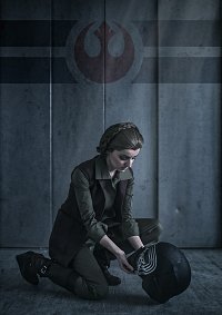 Cosplay-Cover: General Leia Organa