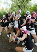 Cosplay-Cover: Team Skull Rüpel