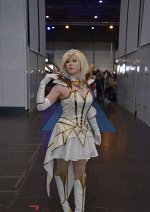 Cosplay-Cover: Elementalist Lux