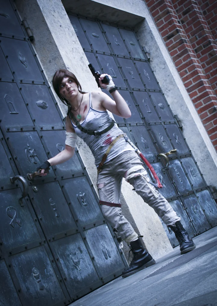 Cosplay-Cover: Lara Croft - Tomb Raider 2013