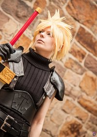 Cosplay-Cover: Cloud Strife (Crisis Core Ending)