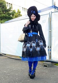 Cosplay-Cover: Gothic Round Dance Embroidery