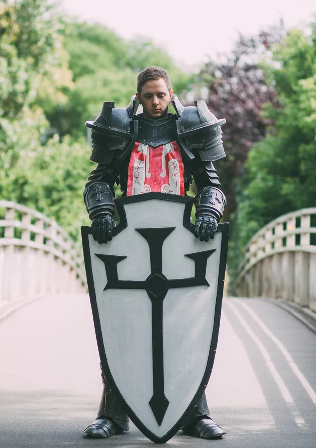 Cosplay-Cover: Crusader