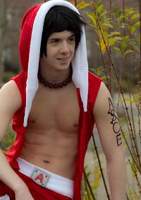 Cosplay-Cover: Portgas D. Ace (X-mas Version)