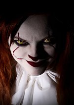 Cosplay-Cover: Lady Pennywise