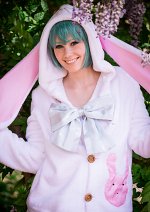Cosplay-Cover: Miku Hatsune [Bunny Ear Hoodie]