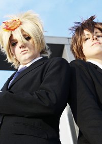 Cosplay-Cover: Giotto - Primo de Vongola {Suit}