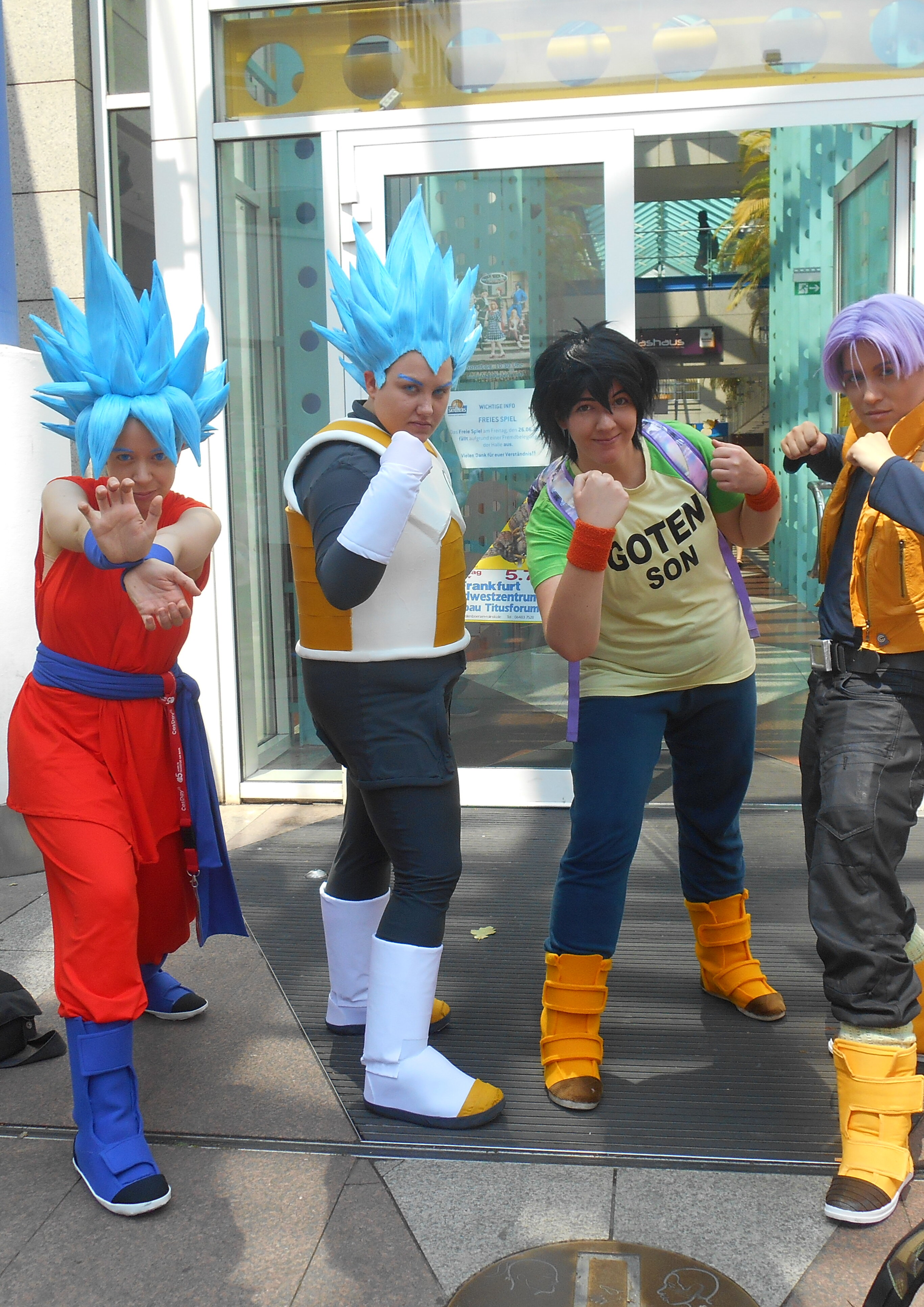 Cosplay-Cover: Vegeta (SSJGodSSJ)