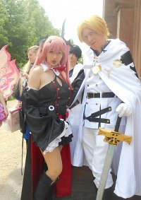 Cosplay-Cover: Krul Tepes