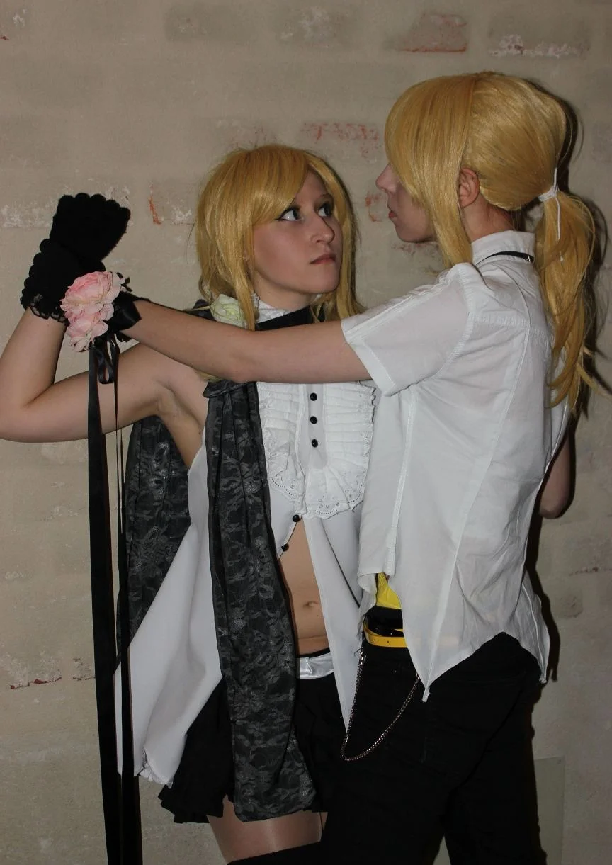 Cosplay-Cover: Rin - Camellia