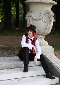 Cosplay-Cover: Lavi (Anzug)