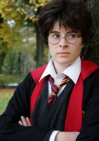 Cosplay-Cover: Harry Potter [Uniform]