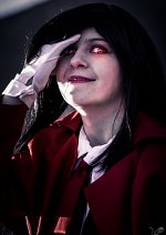 Cosplay-Cover: Genderbend Alucard