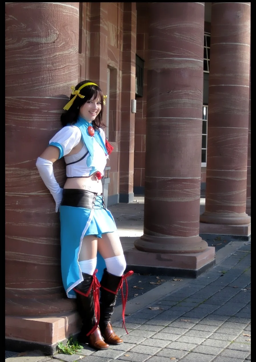 Cosplay-Cover: Haruhi Suzumiya (Game Outfit)