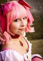 Cosplay-Cover: Kaname Madoka (Puella Magi)