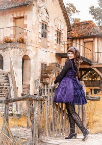 Cosplay-Cover: Innocent World ~ Striped Jacquard Bustle JSK