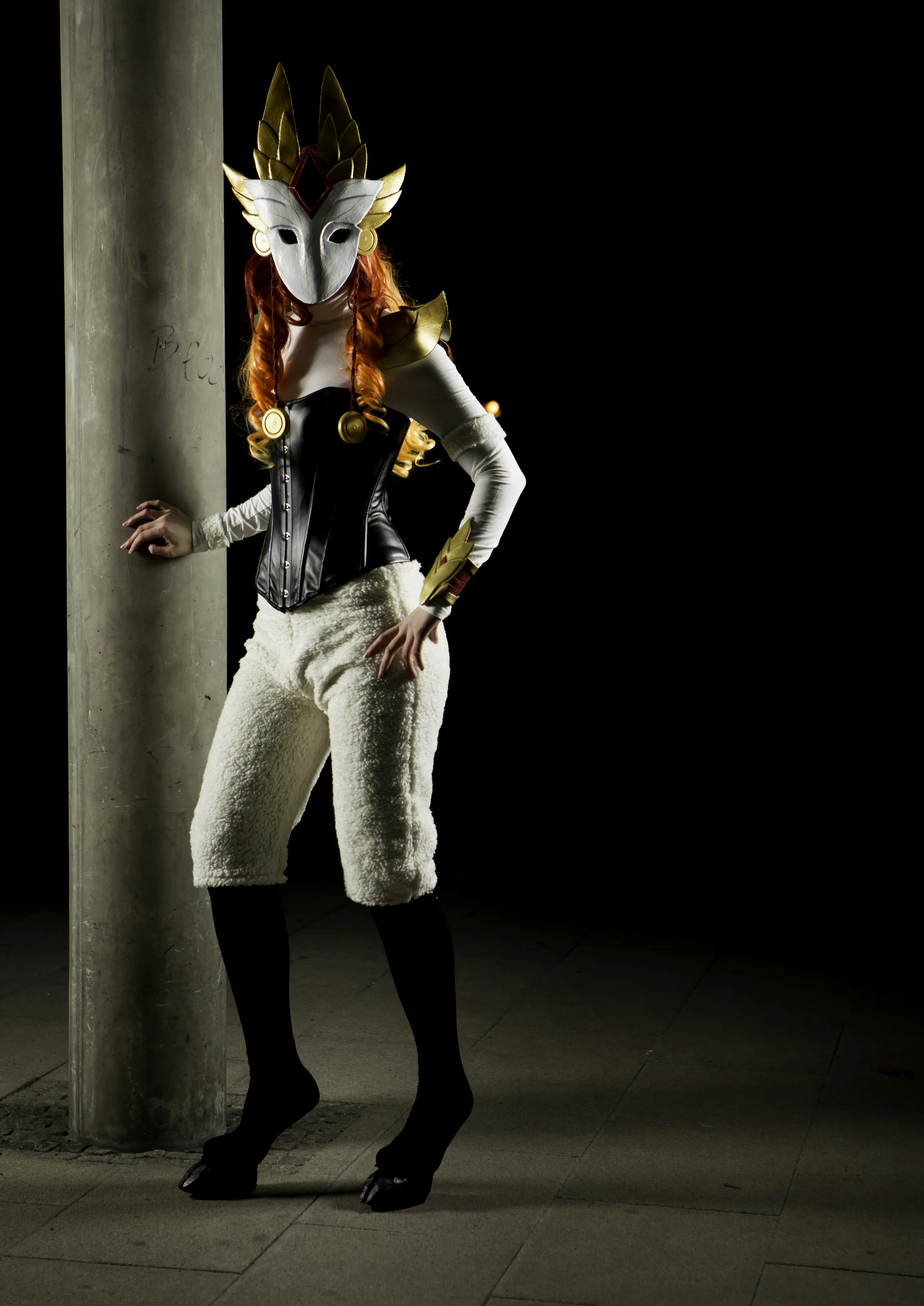 Cosplay-Cover: Shadowfire Kindred