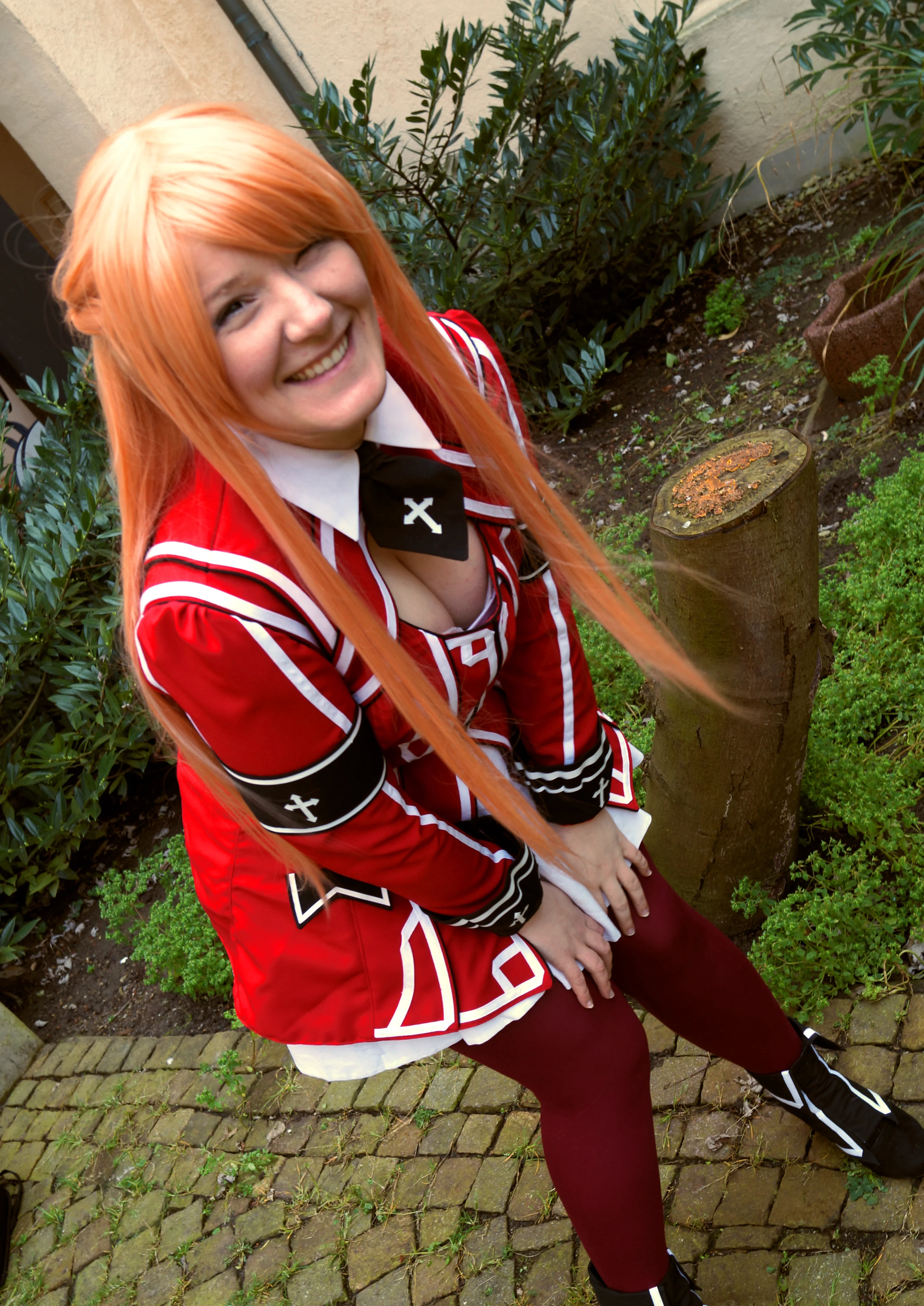 Cosplay-Cover: Asuna Yuuki (Red Game Dress)