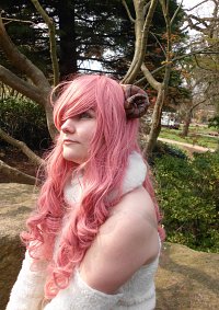 Cosplay-Cover: Aries the Ram