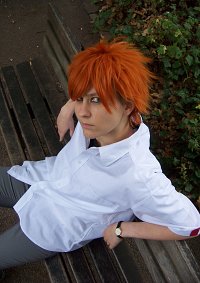 Cosplay-Cover: Ichigo Kurosaki [Schuluniform]