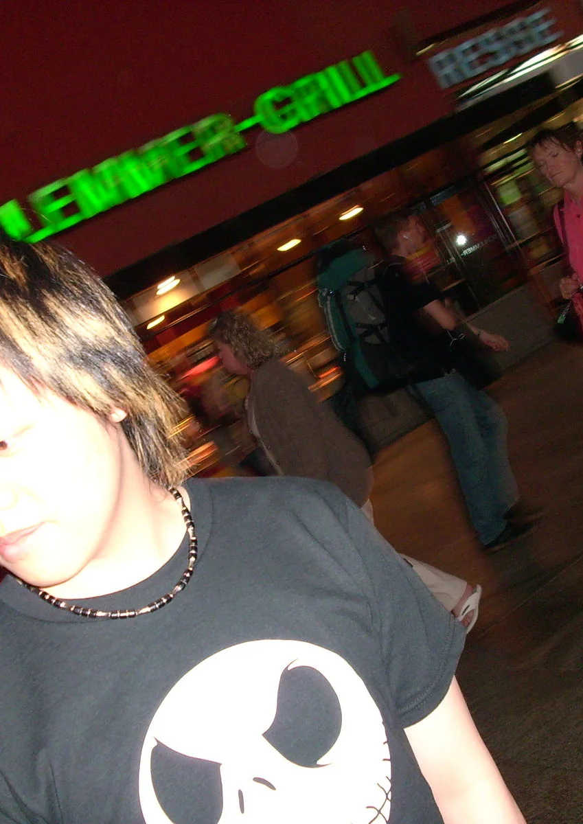 Cosplay-Cover: Guitar Wolf in Stuttgart