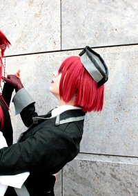 Cosplay-Cover: Madam Red [Uniform]