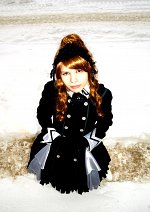 Cosplay-Cover: Schwarzer Gothic Lolita Mantel