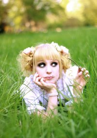 Cosplay-Cover: Shiro Spring Lolita