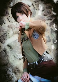 Cosplay-Cover: Eren Jäger (Survey Corps)